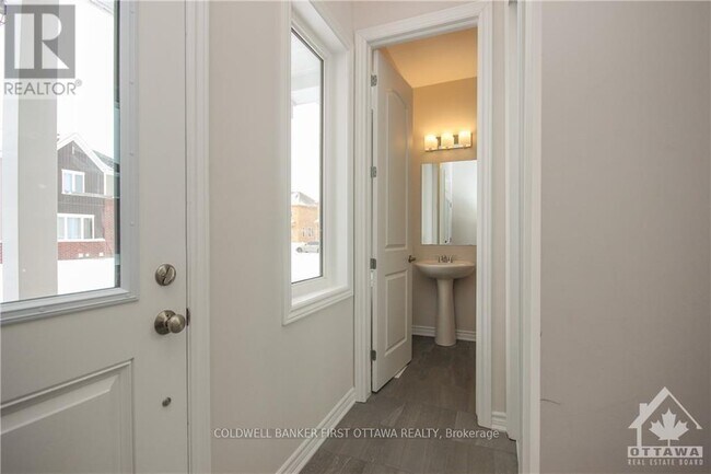 Building Photo - 72 Focality Cres
