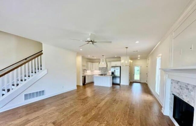 Building Photo - 4 BR Southaven- The Cottages at Silo Squar...