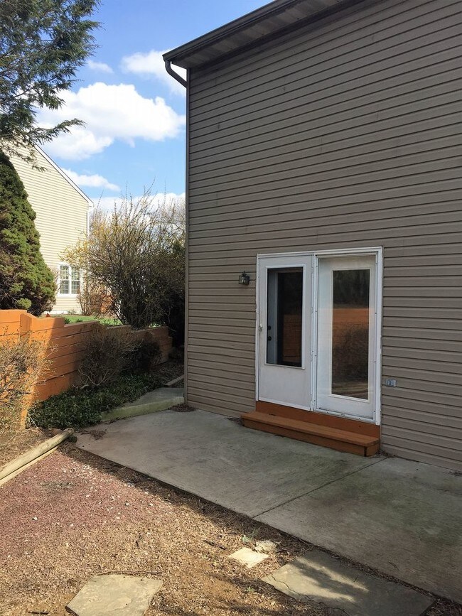 Foto del edificio - 3BR Townhouse - Hempfield