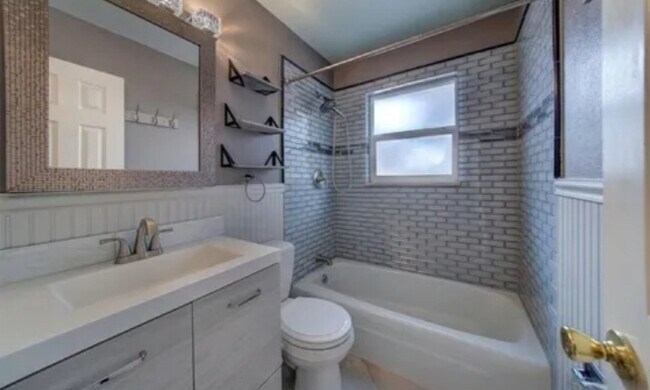 Foto del edificio - 6773 Dale Rd