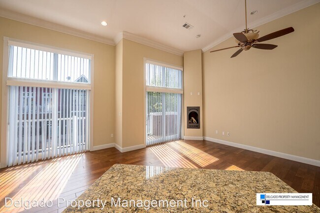 Foto del edificio - 3 br, 2 bath House - 217 First Street