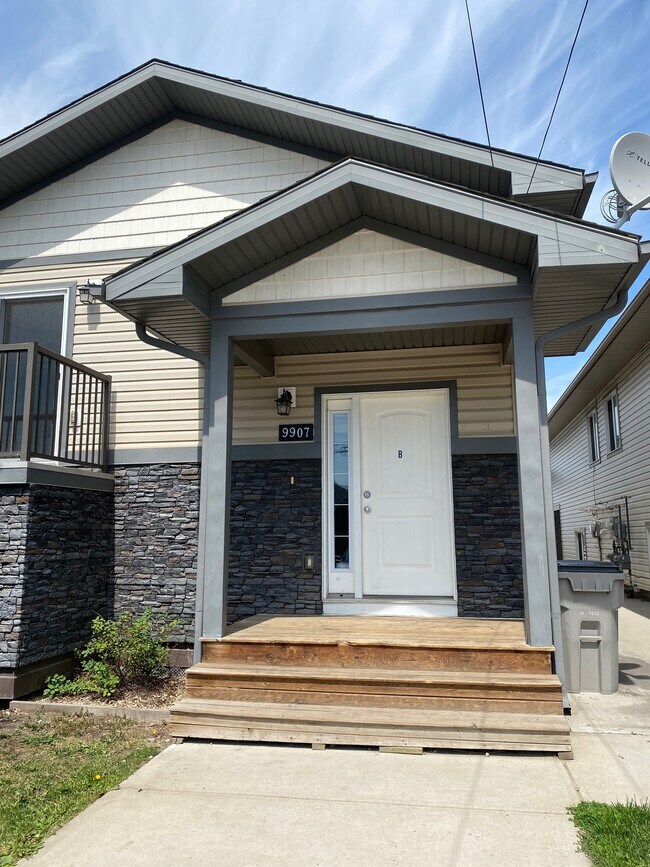 Building Photo - 9907-99109 109 Ave