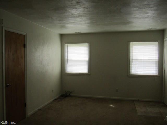 Foto del edificio - 129 Hansen Avenue