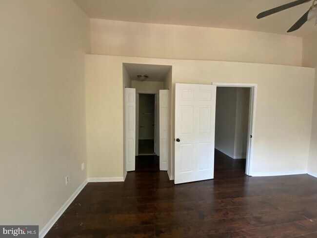Foto del edificio - 4843 Brookstone Terrace