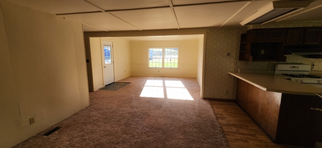 Building Photo - 2899 Sylvania Rd