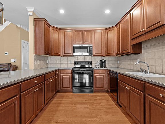 Building Photo - Build Equity While Leasing - Lease and Own...