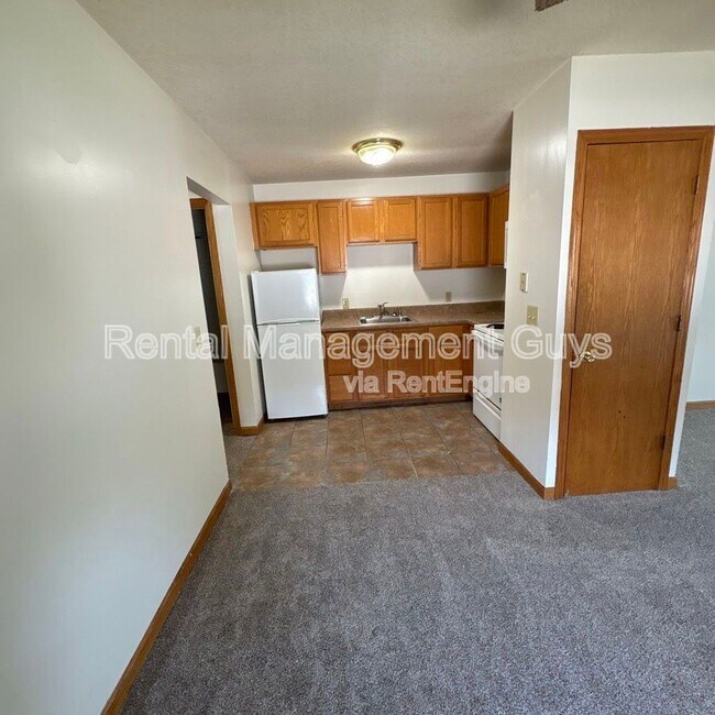 Foto del edificio - 4615 Tyler St NE