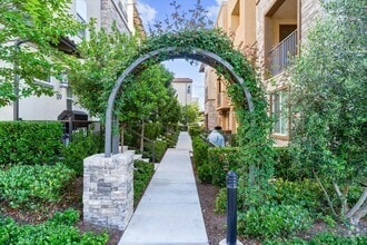 Building Photo - 133 Hideaway Loop