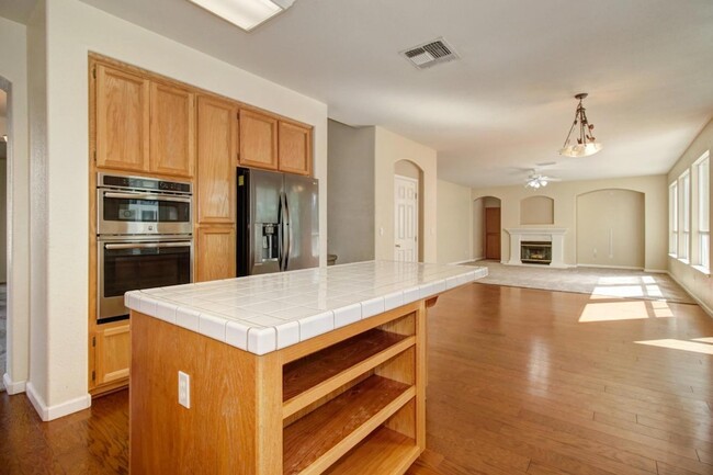 Building Photo - 8224 Rural Estates Ln