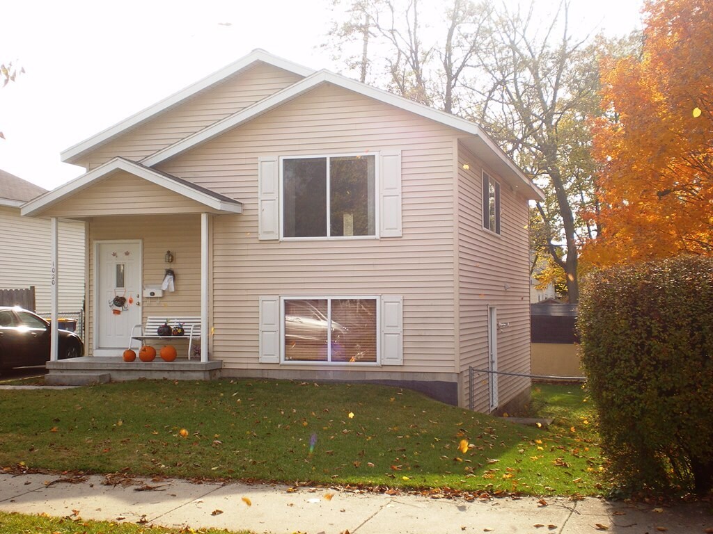 1016 Sibley St NW, Grand Rapids, MI 49504 House Rental in Grand