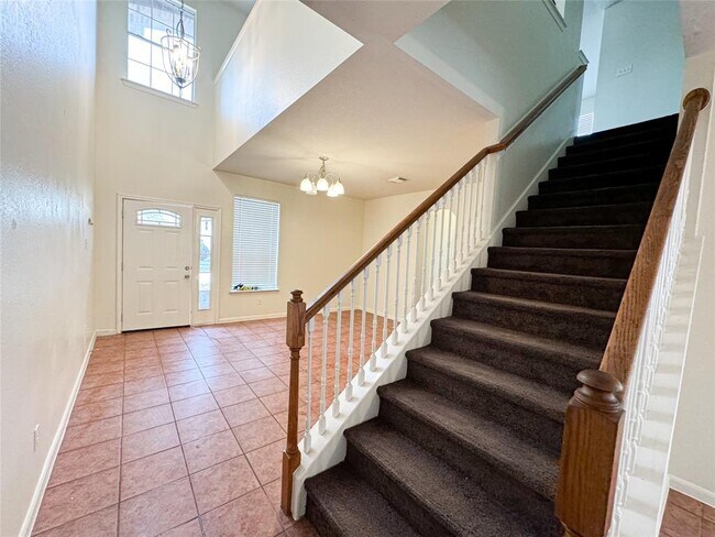 Building Photo - 8138 Wooded Terrace Ln