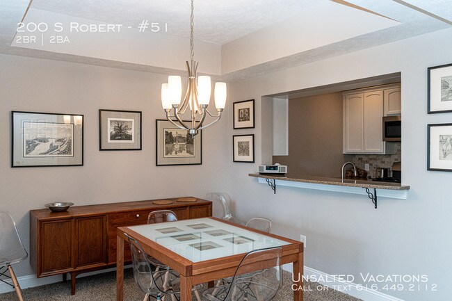 Building Photo - Beautiful Ludington Condo with Marina Views