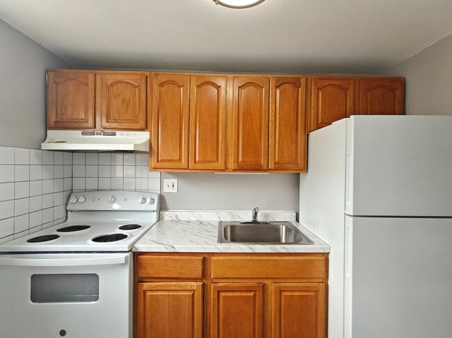 Photo - 308 Main St-A6 Apartment