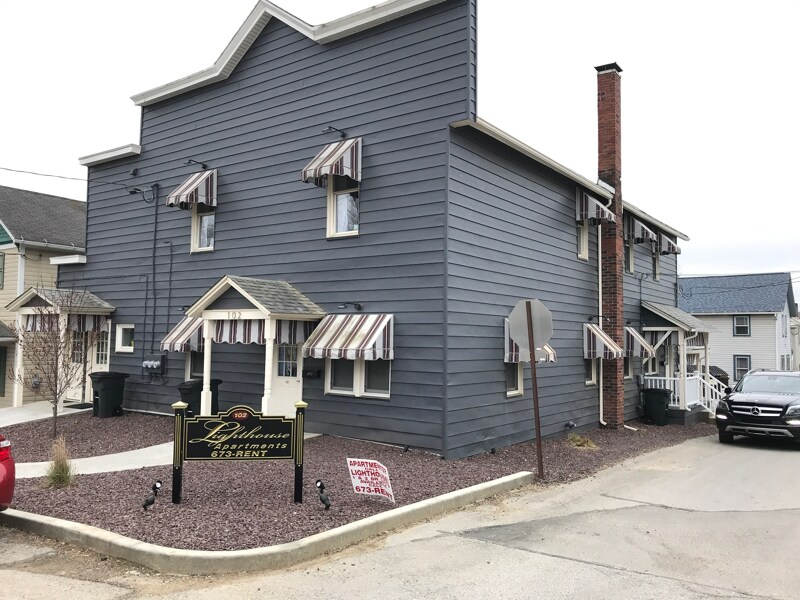 414 Fox St Unit 2, Franklin, PA 16323 Condo for Rent in Franklin, PA