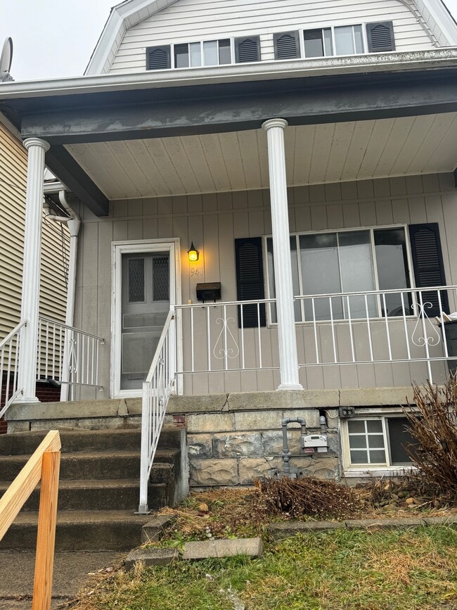 Photo - 941 8th Ave House