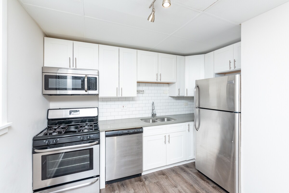 Foto principal - 1319 E Madison Park