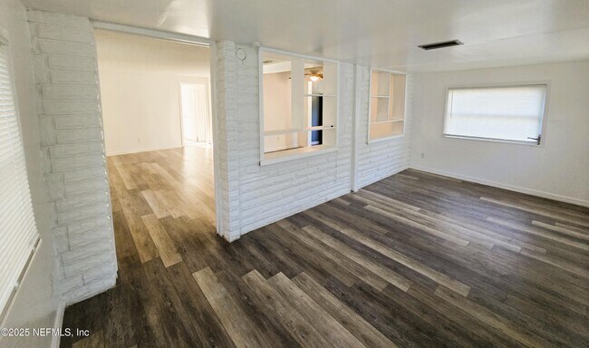 Foto del edificio - 9142 4th Ave