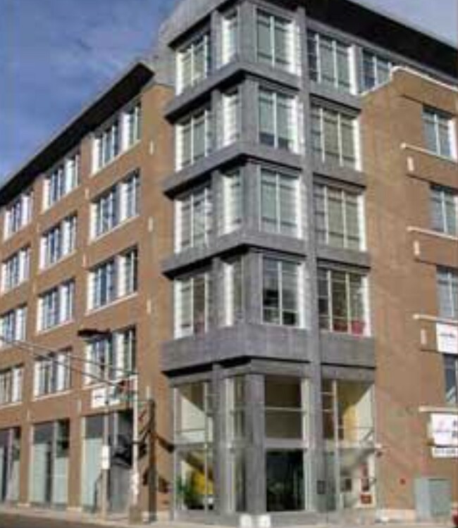 Building Photo - 22 Berkeley St