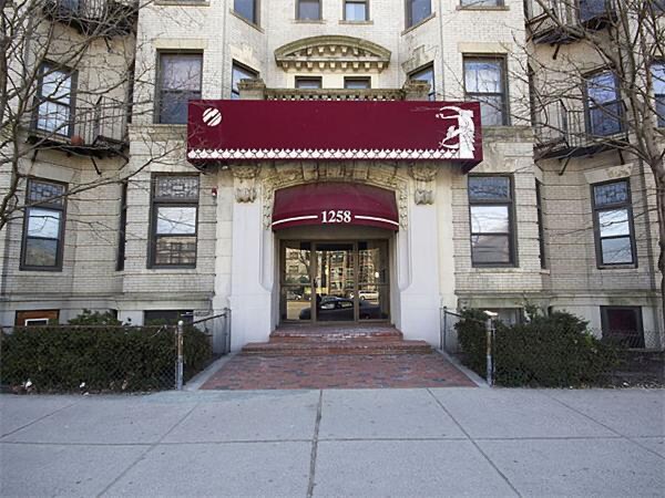 Building Photo - 1258 Commonwealth Avenue