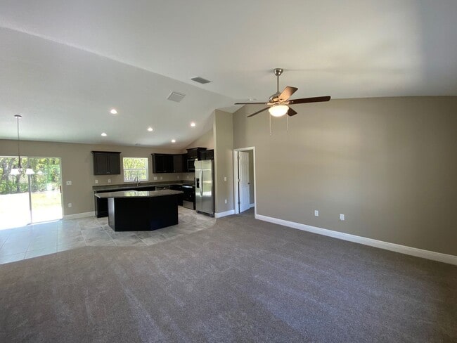 Foto del edificio - Desirable SW Ocala Neighborhood 4/2/2 *WON'T LAST*