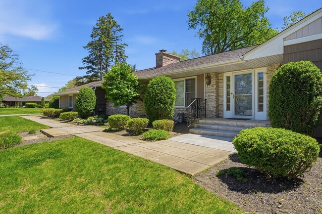 Foto del edificio - 29 Brookdale Ln