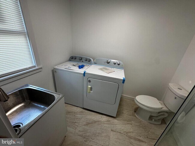 Foto del edificio - 3118 G St