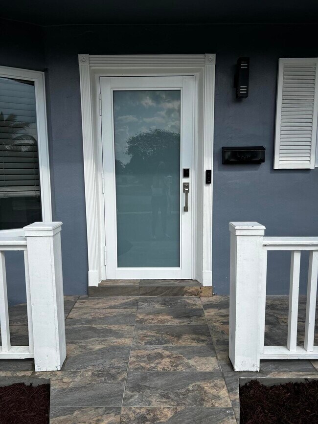 Foto del edificio - 750 NW 44th Ave