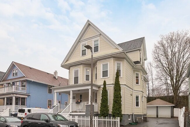 Foto del edificio - 30 Larchmont St