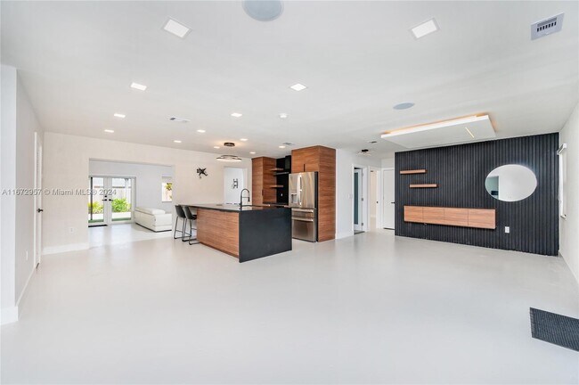 Building Photo - 9431 SW 62nd St