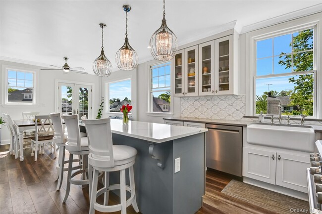 Foto del edificio - 57 Pintard Ave