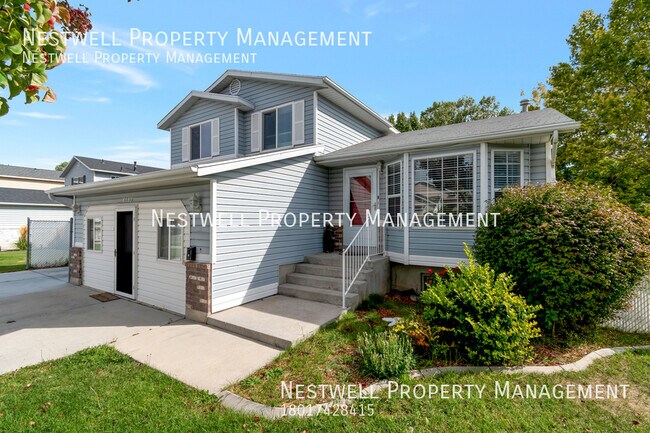 Foto del edificio - Beautiful Main Level 4-bed Home in Kearns