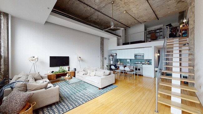 Building Photo - 156 Porter St