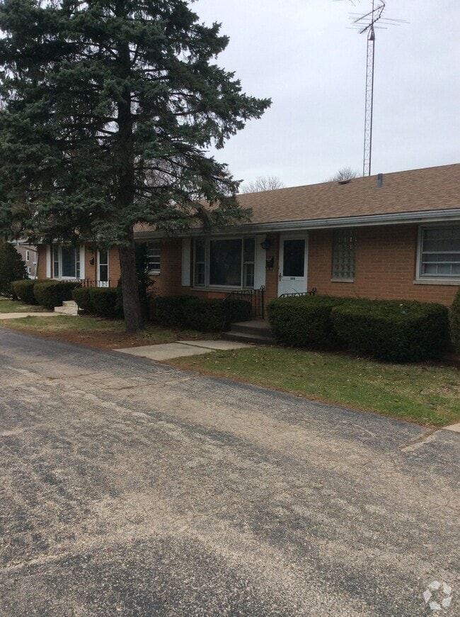 Building Photo - 1624 Eastmoreland Ave