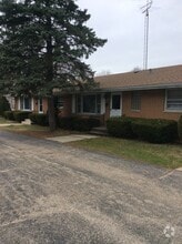 Building Photo - 1624 Eastmoreland Ave