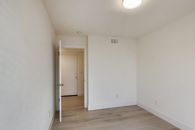1 San Antonio Apartments Francisco Ca Building Photo 1 San Antonio Apartments