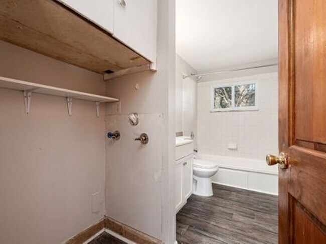 Foto del edificio - 780 Moon Rd