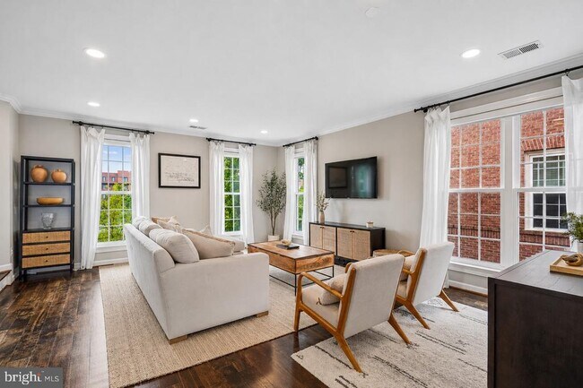 Foto del edificio - 1607 Potomac Greens Dr