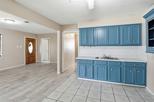 Foto del edificio - 6226 Antha St