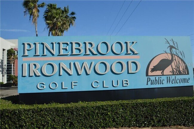 Foto del edificio - 4210 Ironwood Cir
