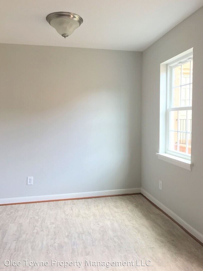 Building Photo - 2 br, 1 bath House - 411 Amelia Street