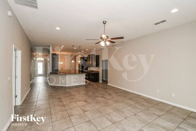 Building Photo - 15612 Mason Lakes Dr