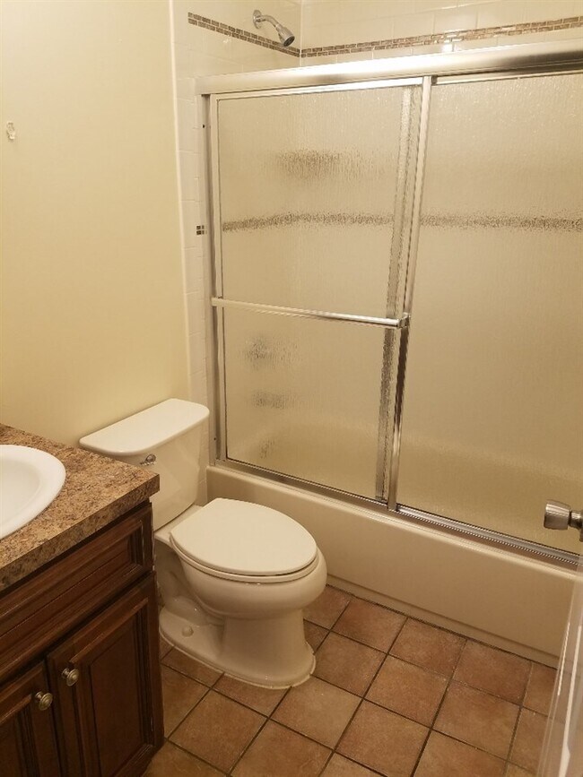 Foto del edificio - 85 Central Ave