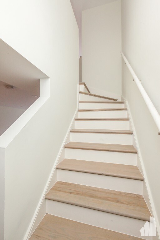 Foto del edificio - 944 W Grace-A102