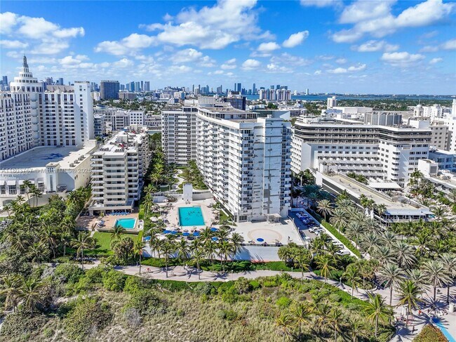 Foto del edificio - 100 Lincoln Rd