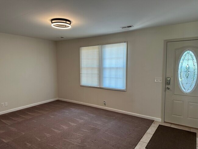 Foto del edificio - 3 bedroom 2bath home in St. Peter's, Mo.
