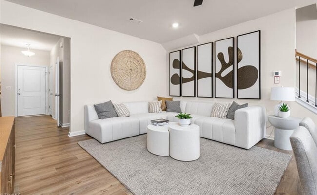 Foto del edificio - Stunning New Build Townhome Ready to Rent