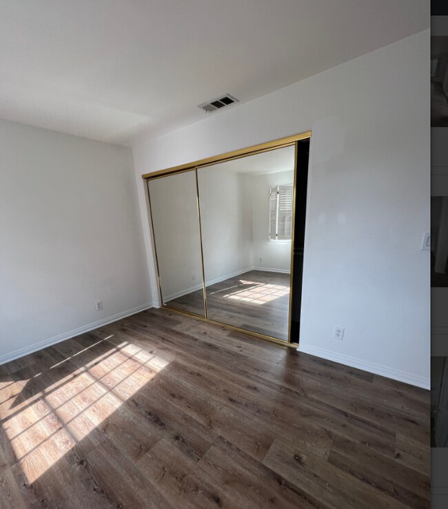 Foto del edificio - 6030 Camellia Ave
