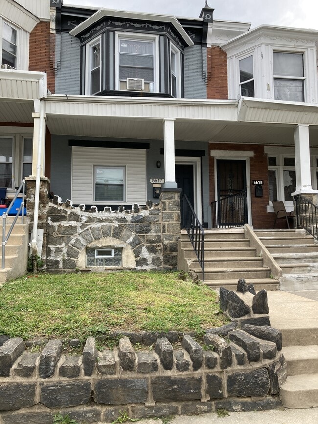 Building Photo - 5617 Lansdowne Ave