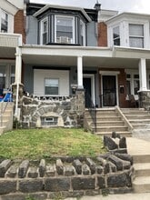 Building Photo - 5617 Lansdowne Ave