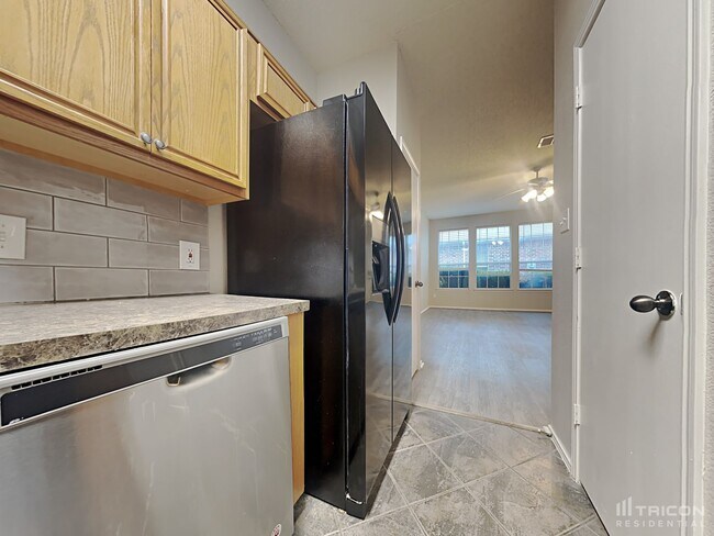 Foto del edificio - 6404 Seal Cove